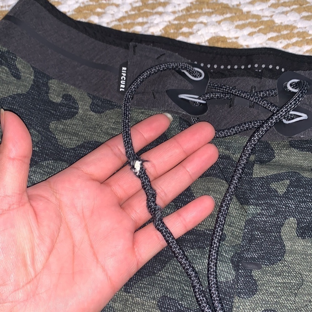 RIPCURL Surf Grip - Picture 3 of 7